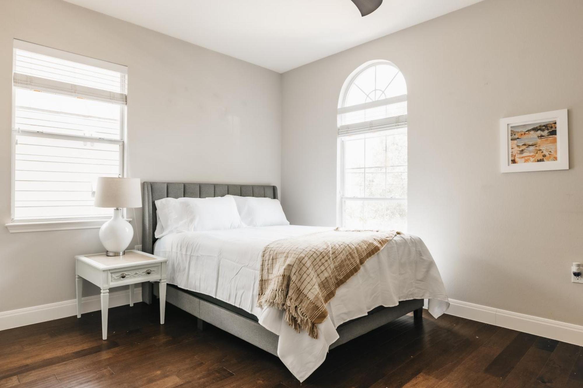 Stylish Downtown Escape, Walk To Brewery -Pool & Relaxation Villa Austin Bagian luar foto