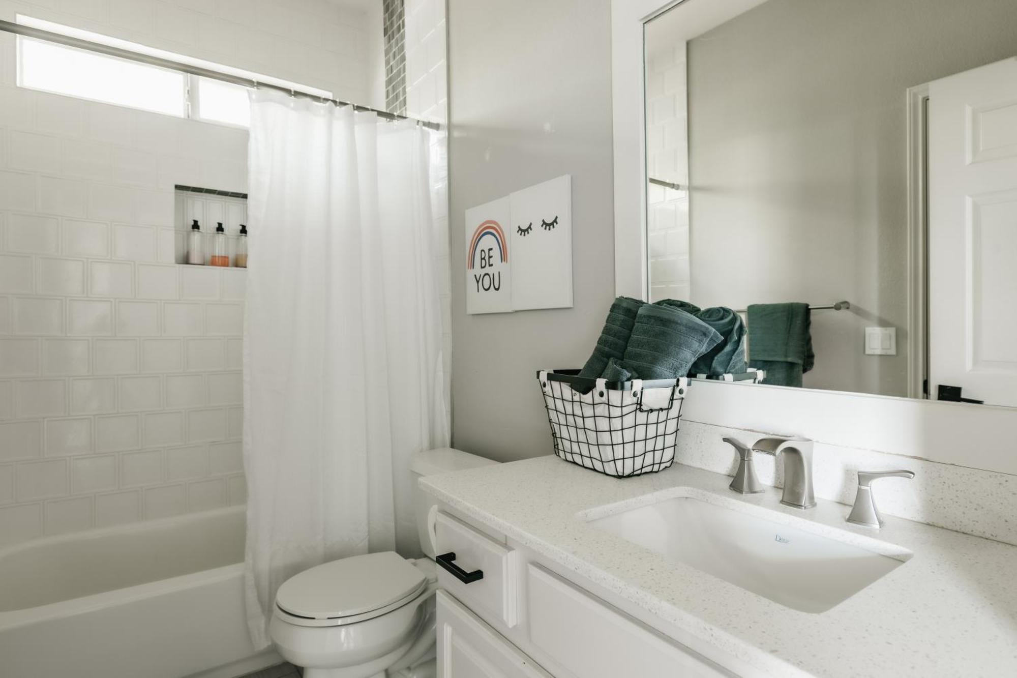 Stylish Downtown Escape, Walk To Brewery -Pool & Relaxation Villa Austin Bagian luar foto