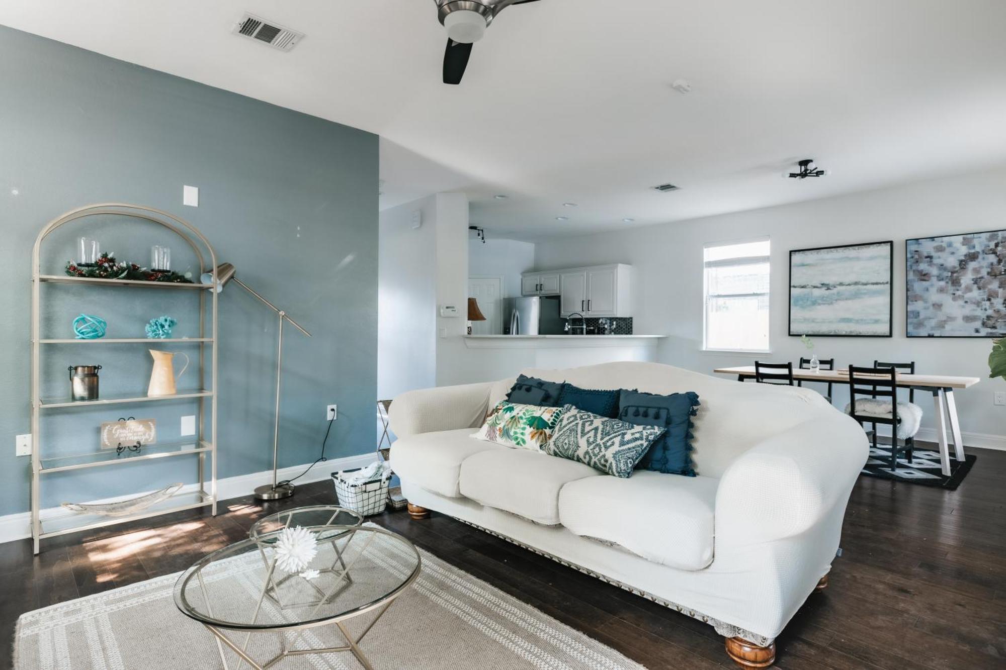 Stylish Downtown Escape, Walk To Brewery -Pool & Relaxation Villa Austin Bagian luar foto