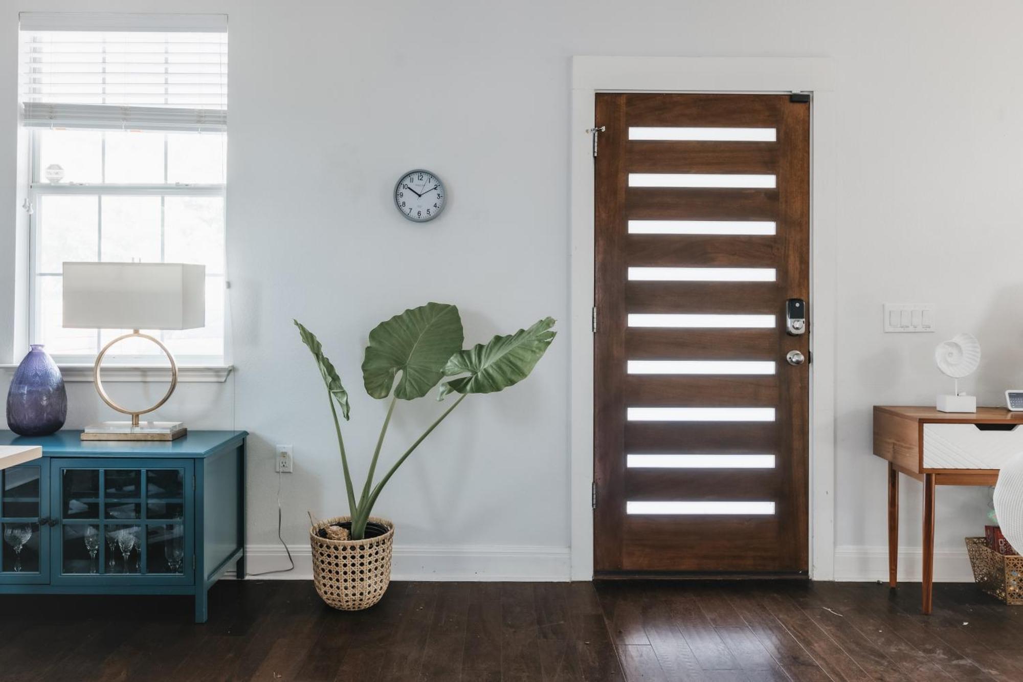 Stylish Downtown Escape, Walk To Brewery -Pool & Relaxation Villa Austin Bagian luar foto